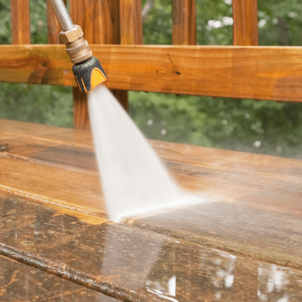 nordwaldholz.de - siberian larche decking - wooden deck cleaning tutorial