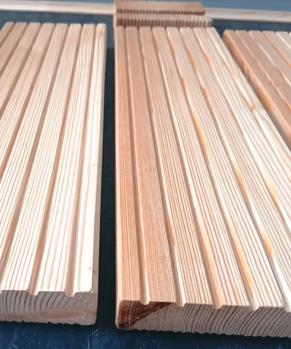 Siberian larch decking grooved profile - House Land Holz - HLH